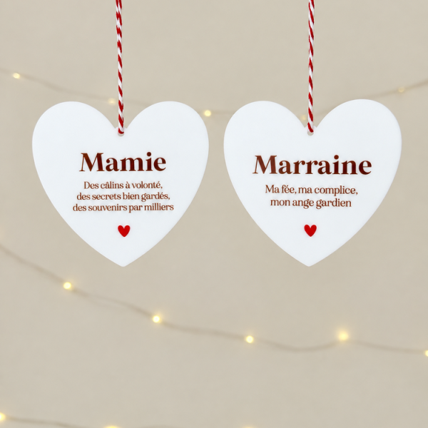 Cœurs blancs à suspendre Mamie et Marraine avec citations et ficelles rouges et blanches