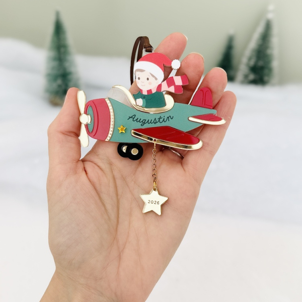 Décoration de Noël enfant dans un avion avec prénom