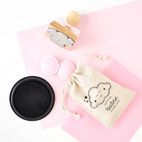 Naissance : tampon encreur personnalisé pour personnaliser pochons en lin