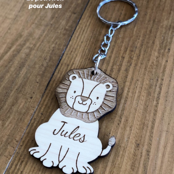 Porte-clés personnalisé en bois lion