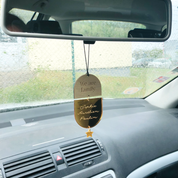 Décoration personnalisée voiture grigri porte-bonheur maman