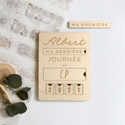 Souvenir rentrée scolaire, pancarte en bois personnalisée pour photo