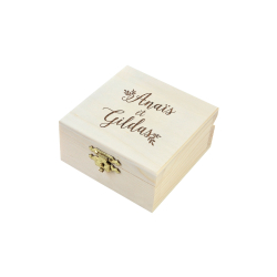 Boîte à alliances gravées avec prénoms, mariage champêtre
