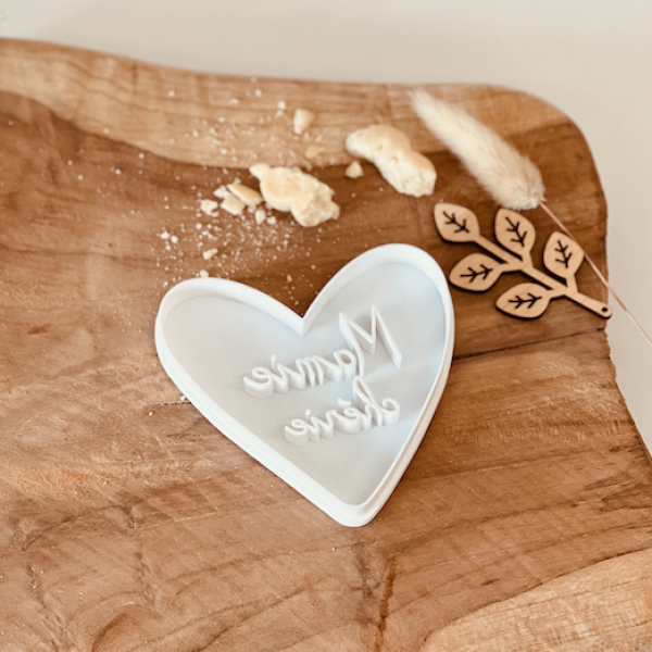 Emporte-pièce coeur, biscuits fête des mamies
