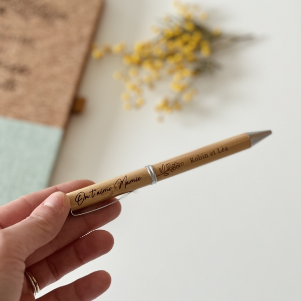Stylo en bois à personnaliser fête des mamies