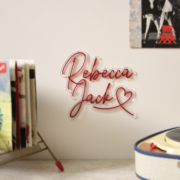 Enseigne prénoms style néon bi-matières, décoration murale rétro