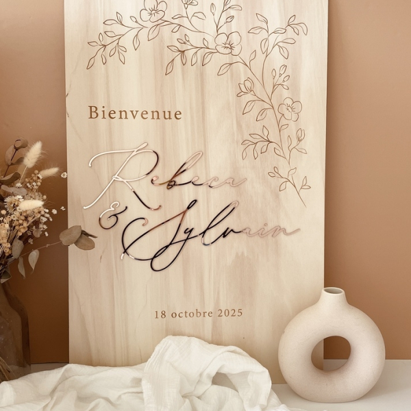 Panneau d'accueil mariage bois et plexiglas miroir rose gold