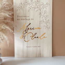 Panneau de bienvenue mariage en bois et prénoms plexiglas or