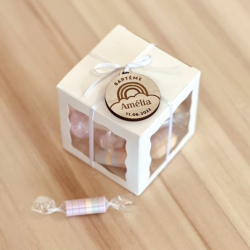 Étiquettes rondes personnalisées thème arc-en-ciel, cadeaux d'invités