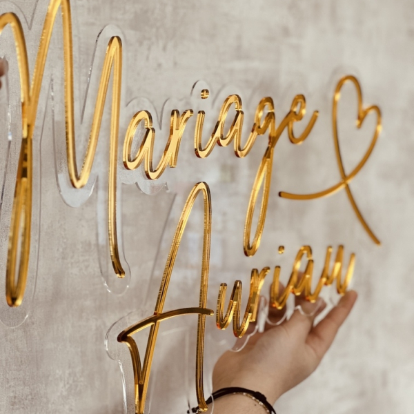 Enseigne style néon personnalisée mariage plexiglas miroir or