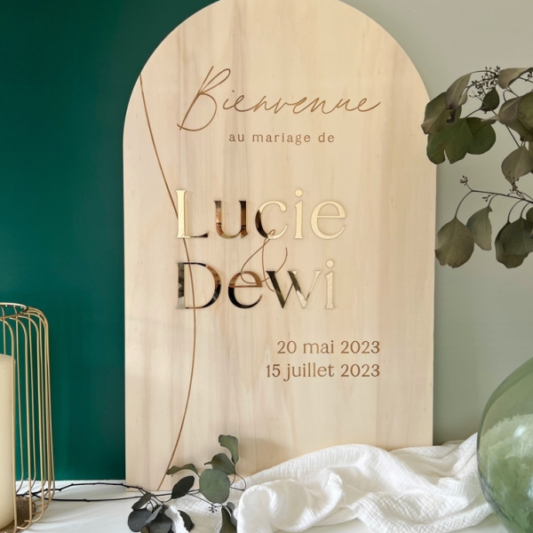Panneau de bienvenue bois et plexiglas mariage