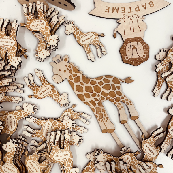 Anniversaire ou baptême thème girafe, cake topper jungle