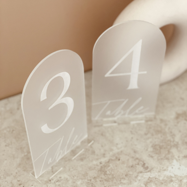 Numéros de table mariage à poser, numéros de table plexiglas sur socle