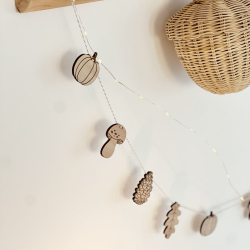 Guirlande d'automne, décoration maison bois