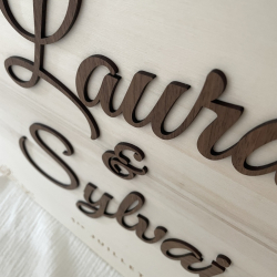 Panneau d'accueil mariage en bois brut et bois plaqué