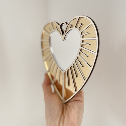 Décoration coeur ex-voto miroir