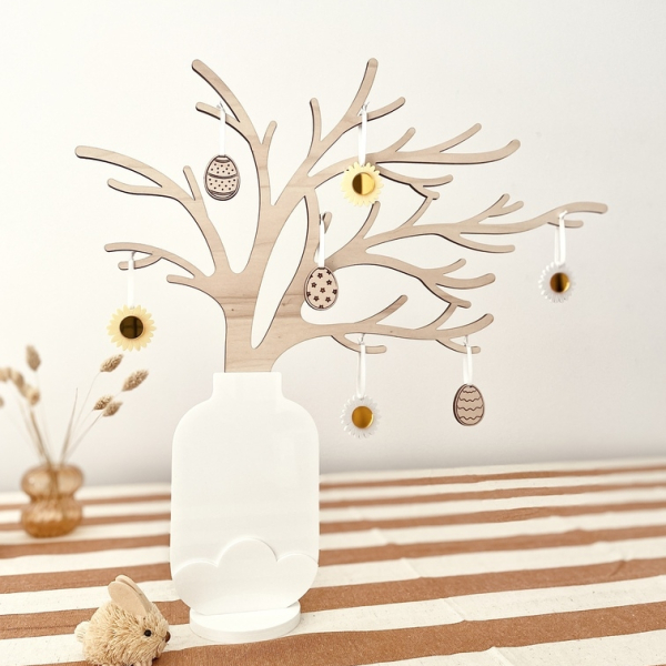 Arbre de Pâques en bois, suspensions marguerites
