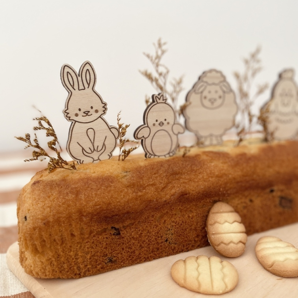 Cake topper animaux en bois, table de Pâques
