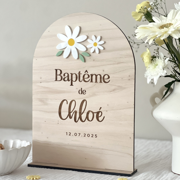 Baptême marguerite, décoration de table originale et personnalisée