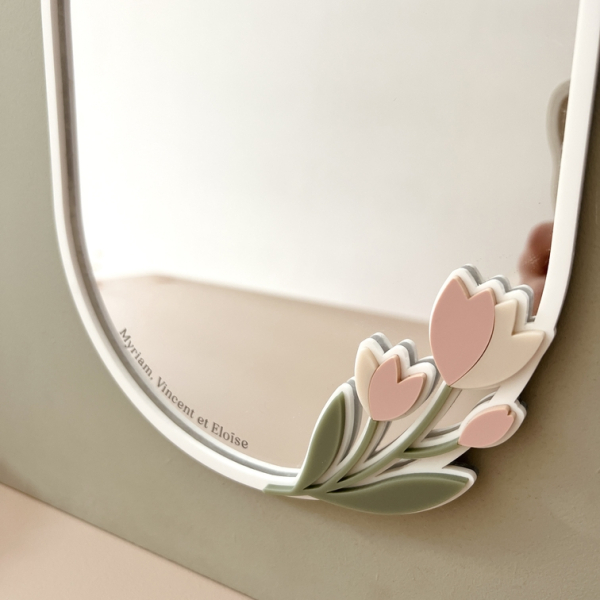 Miroir tulipes, décoration murale féminine