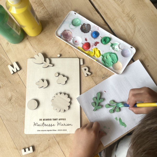 Atelier peinture de carte de voeux pour maîtresse nounou