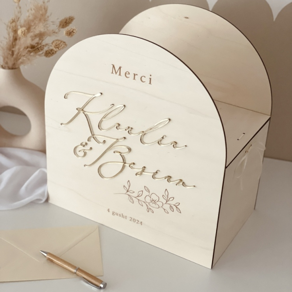 Urne de mariage personnalisée en bois Blossom