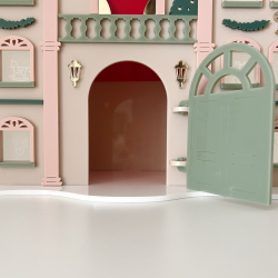 Calendrier de l'Avent maison avec cadeau, Le Grand hôtel rose