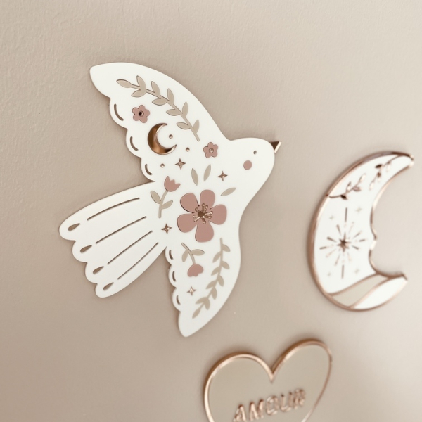Décoration murale originale colombe en plexiglas, oiseau coloris rose