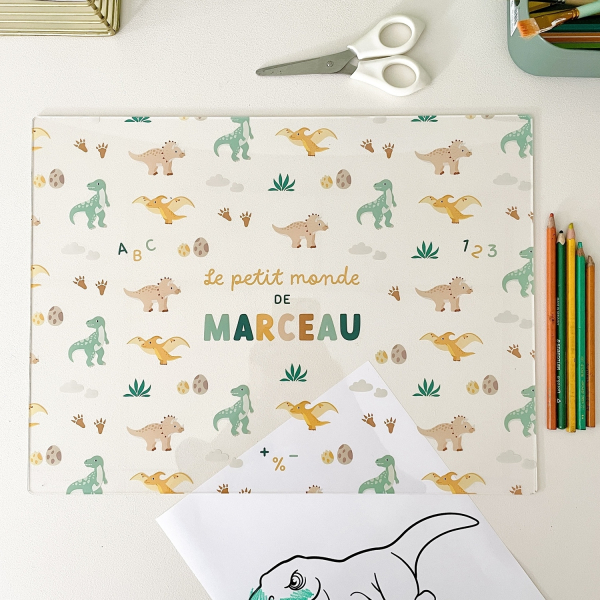 Sous-main en plexiglas personnalisé enfant Dinosaures