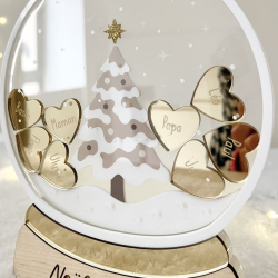 Décoration Noël personnalisée famille, Boule à neige lumineuse