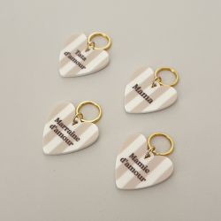 Porte-clé coeur rayures beiges famille, cadeau symbolique 