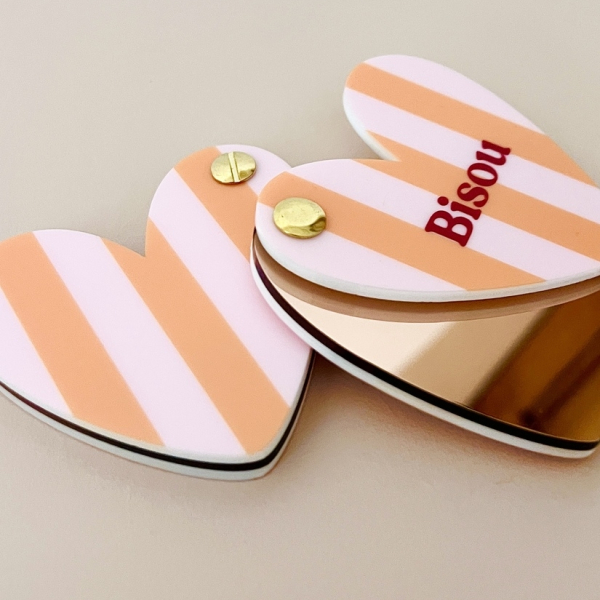 Miroir de poche coeur plexiglas coloré message Bisou 