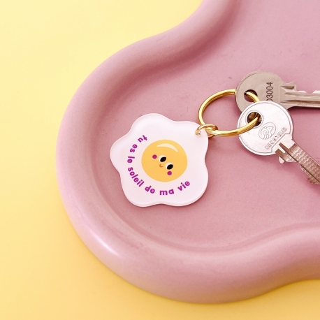 Porte-clés œuf au plat avec inscription Tu es le soleil de ma vie